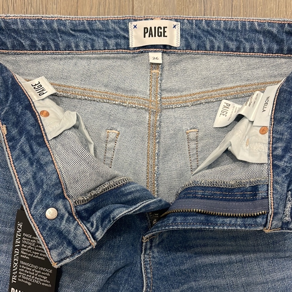 PAIGE High Waisted Vintage Inspired Noella Relaxed Straight Leg Jeans - 26W - Picture 10 of 16